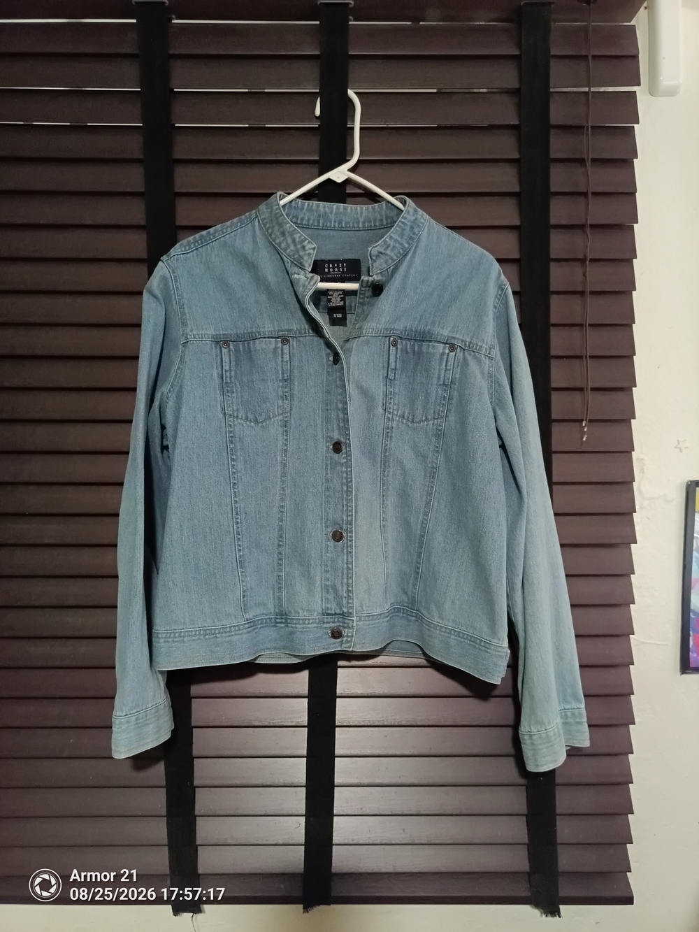Liz Claiborne Light Wash Denim Jacket in Pale Blue